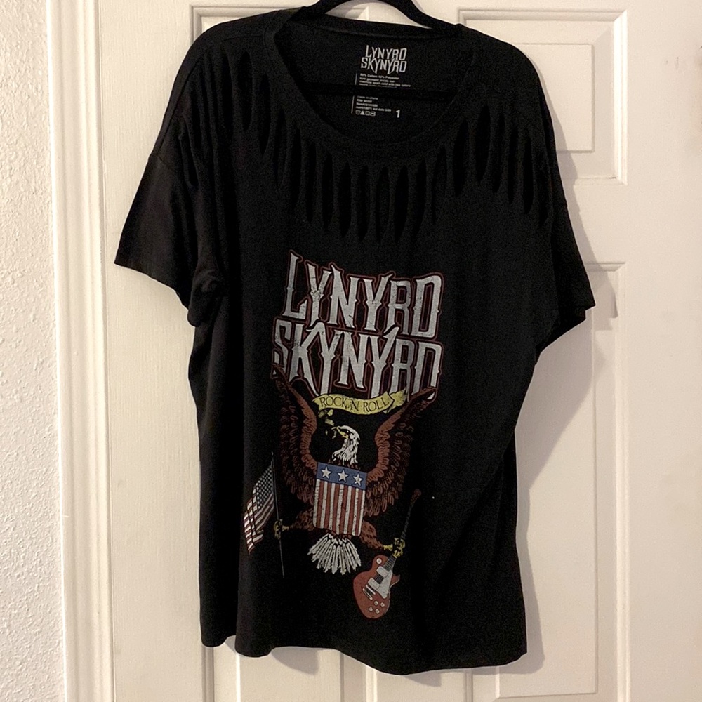 Torrid distressed Lynyrd Skynyrd T-shirt.